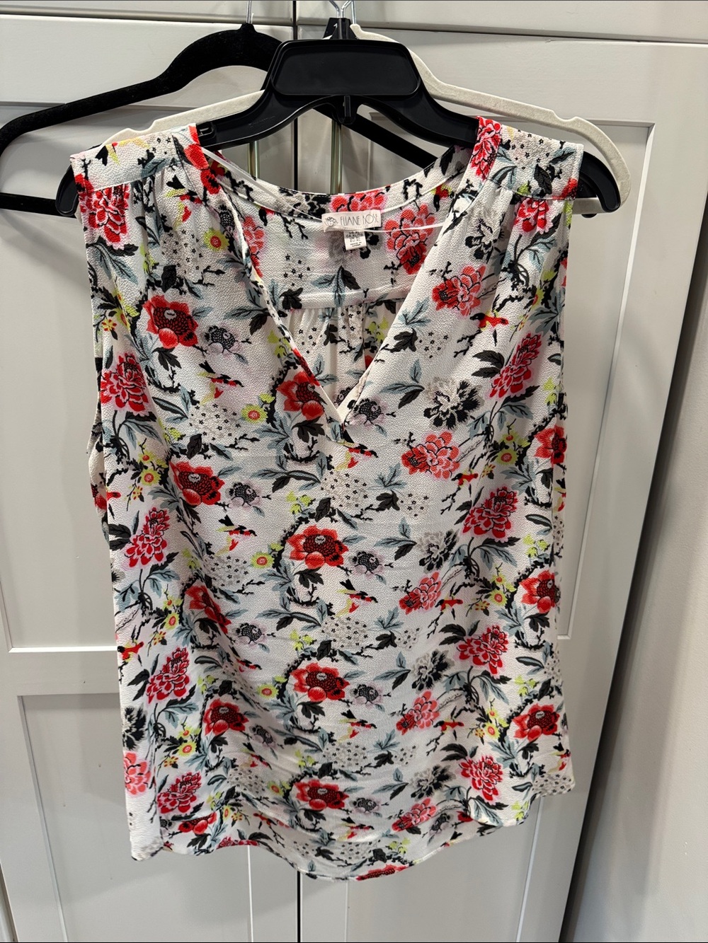 Sleeveless V‑Neck Floral Blouse - White with Red Floral